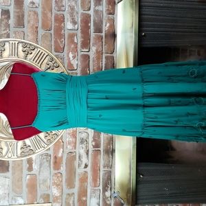 BCBG Max Azria 100% Silk dress - Size 6